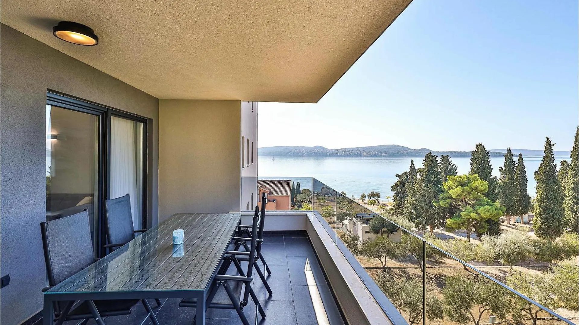 Beautiful Apartment In Seget Donji With Kitchen Trogir